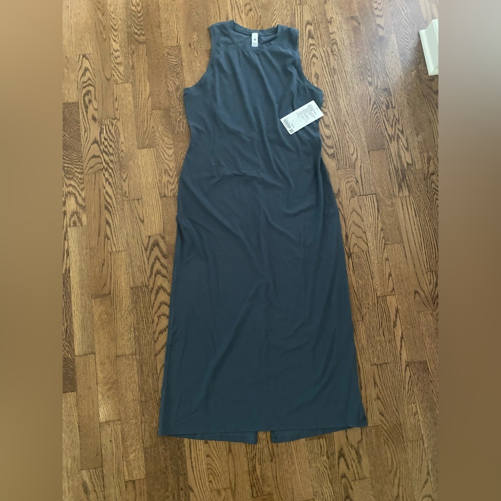 Elegant Lululemon Sleeveless Gray/Blue Dress